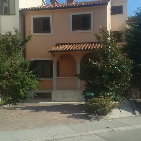Apartment Dora Pula